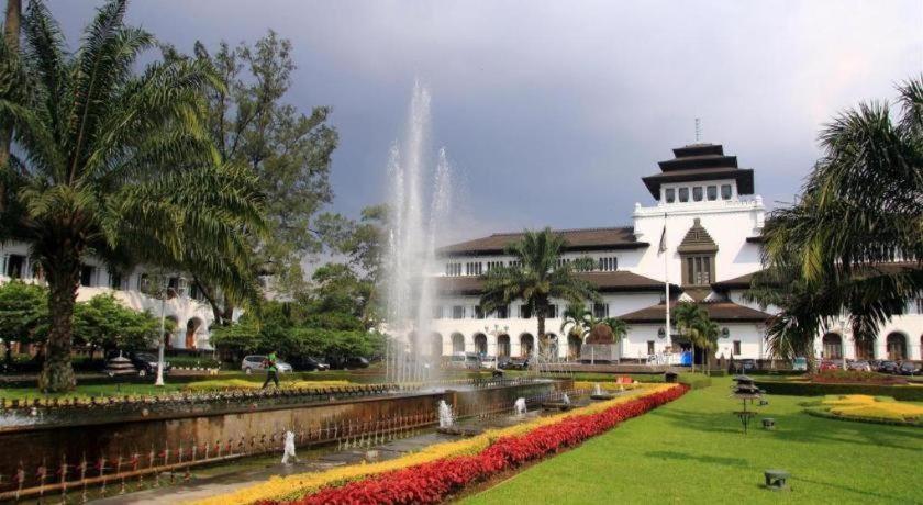 Paskal Inn Bandung Eksteriør bilde